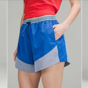 Lululemon Evergreen High-Rise Short 4.5" (blue)